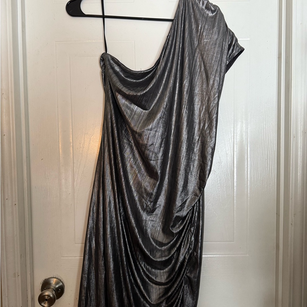 Elegant Silver One-Shoulder Dress